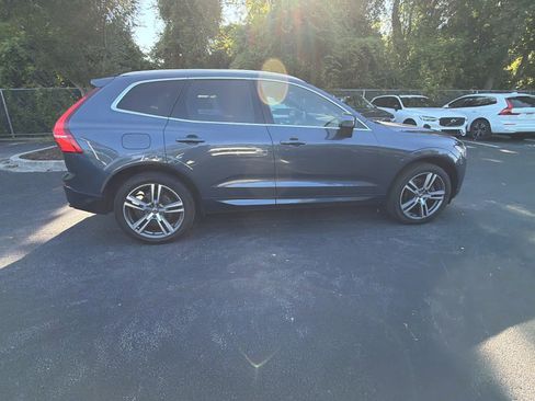 Used 2020 Volvo XC60 T5 Momentum AWD/4WD image 17
