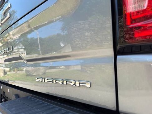 Used 2025 GMC Sierra 1500 Denali Ultimate AWD/4WD image 11