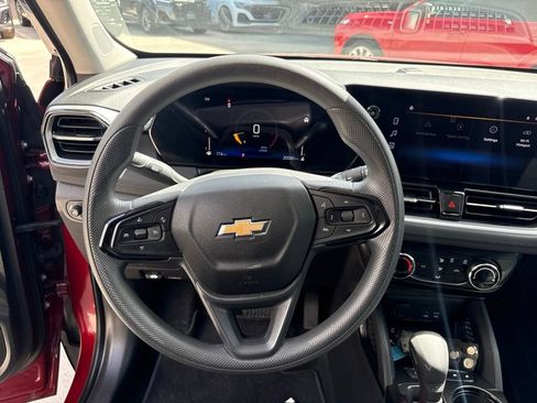 Used 2025 Chevrolet TrailBlazer LT FWD image 22