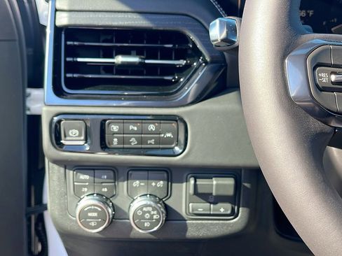 New 2026 GMC Yukon XL AT4 Ultimate AWD/4WD image 25