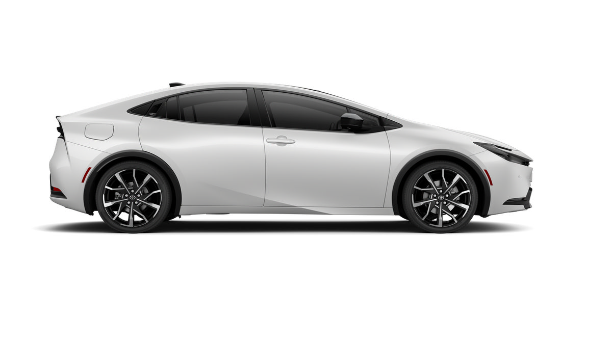 New 2027 Toyota Prius Plug-In Hybrid FWD image 14