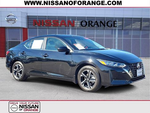 Certified 2024 Nissan Sentra SV image 1