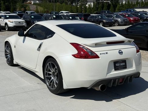 Used 2014 Nissan 370Z Coupe w/ Sport Package RWD image 9