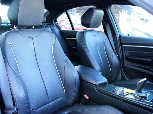 Used 2017 BMW 340i Sedan image 21