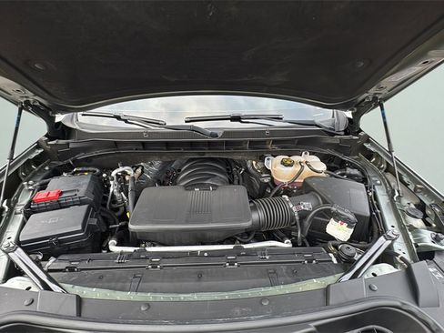 Used 2024 Chevrolet Tahoe LT w/ LT Signature Package image 19