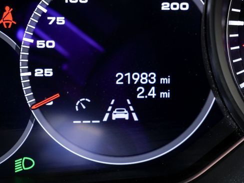 Certified 2023 Porsche Panamera 4S AWD/4WD image 11