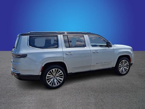 Used 2024 Jeep Grand Wagoneer Series III w/ Rear Seat Video Group 1 AWD/4WD image 4