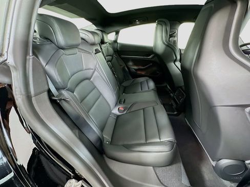 New 2025 Porsche Taycan image 29