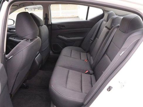 Used 2025 Nissan Altima 2.5 SV image 9