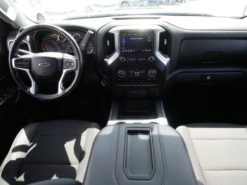 Used 2020 Chevrolet Silverado 1500 RST AWD/4WD image 10