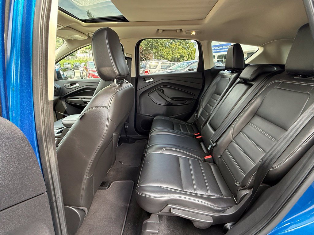 Used 2018 Ford Escape SEL w/ Ford Safe & Smart Package AWD/4WD image 22