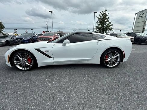 Used 2014 Chevrolet Corvette Stingray Coupe RWD image 7