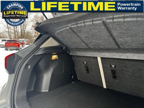 Used 2023 Buick Encore GX Preferred w/ Cold Weather Comfort Package image 11