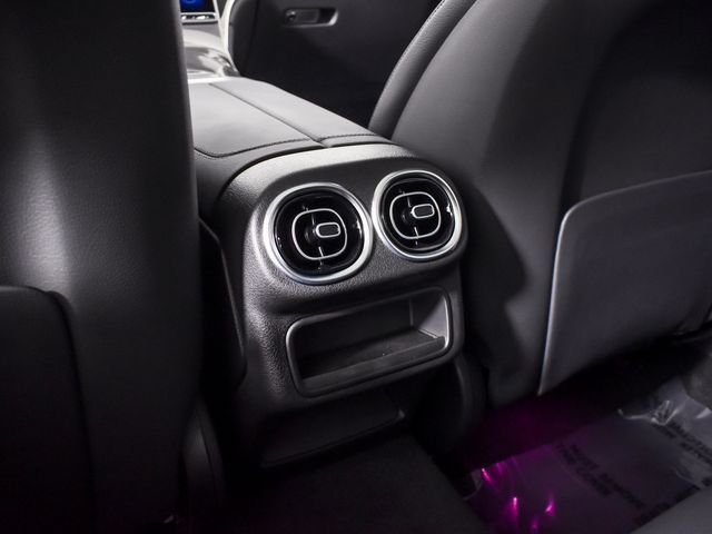 Certified 2025 Mercedes-Benz GLC 300 image 37