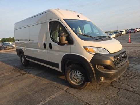 Used 2025 RAM ProMaster 2500 w/ Convenience Group FWD image 2