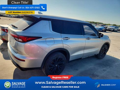 Used 2022 Mitsubishi Outlander SE FWD image 4
