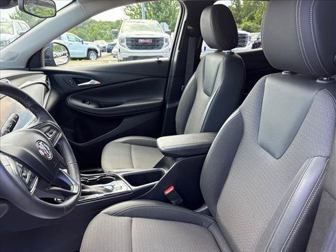 Used 2023 Buick Encore GX Select w/ Sport Touring Package FWD image 19