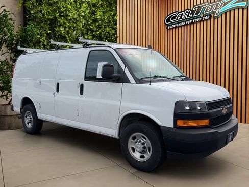 Used 2021 Chevrolet Express 2500 RWD image 7