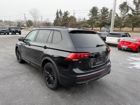 Used 2022 Volkswagen Tiguan SE R-Line image 8