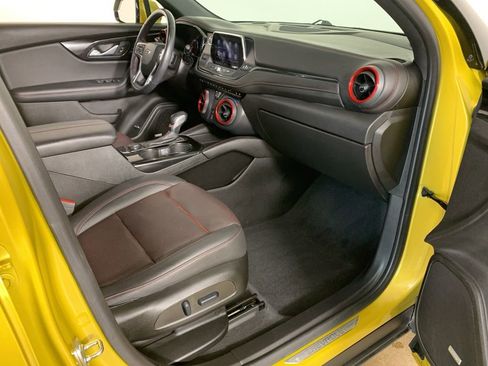 Used 2022 Chevrolet Blazer RS w/ Enhanced Convenience Package image 38