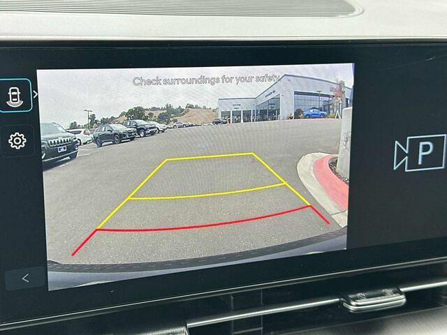 Used 2024 Hyundai Kona SEL FWD image 24