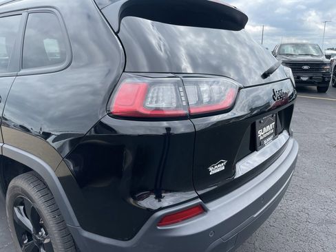 Used 2019 Jeep Cherokee Latitude Plus image 27