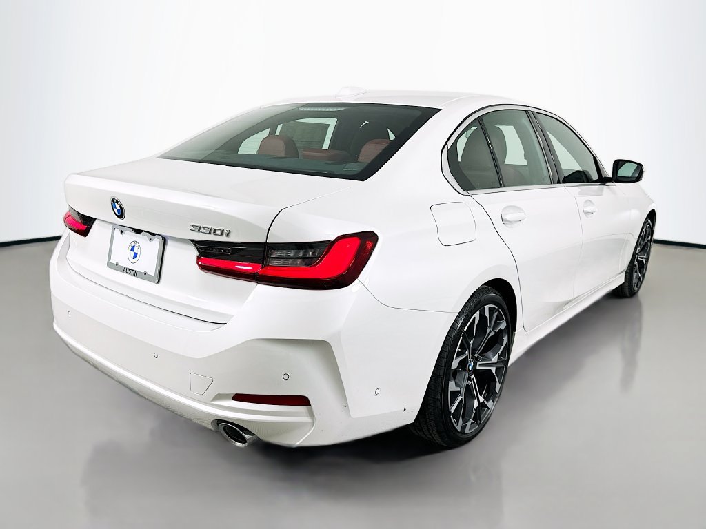 Used 2026 BMW 330i Sedan w/ Premium Package RWD image 5