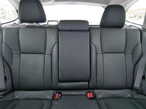 Used 2023 Subaru Outback Touring image 17