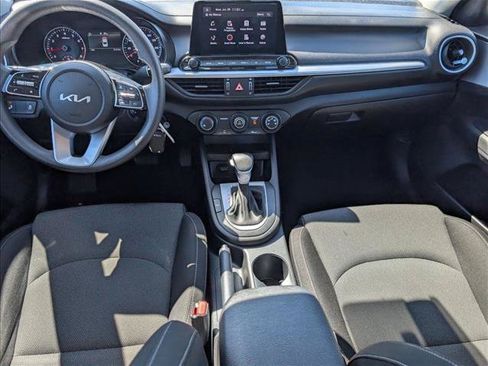 Used 2023 Kia Forte LXS w/ LXS Technology Package FWD image 18