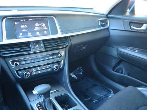 Used 2019 Kia Optima S w/ S Panoramic Sunroof Package image 21