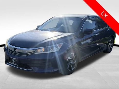 Used 2017 Honda Accord LX image 3