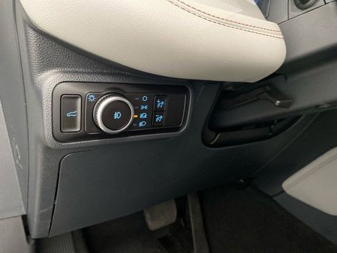 New 2026 Ford Explorer Active w/ Active Comfort Package image 19