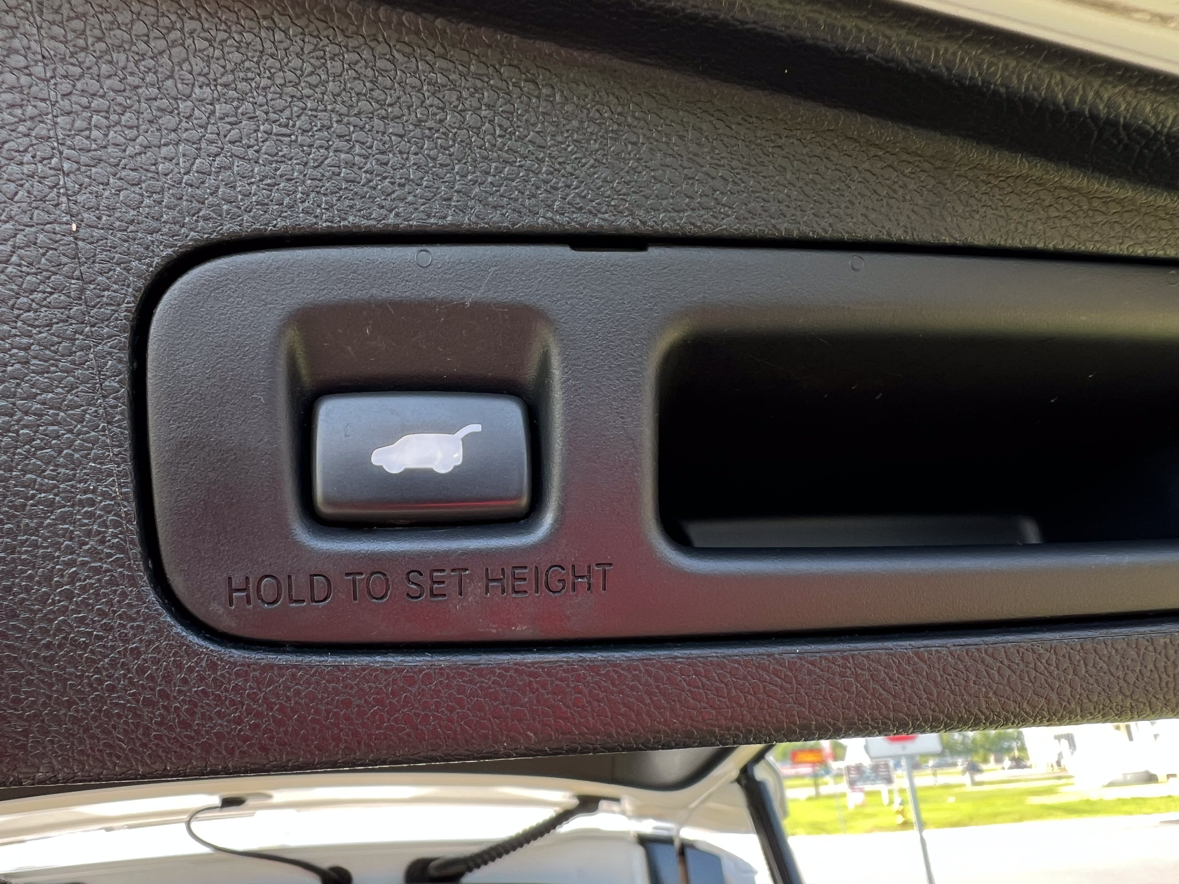 Used 2022 Honda CR-V Touring image 8