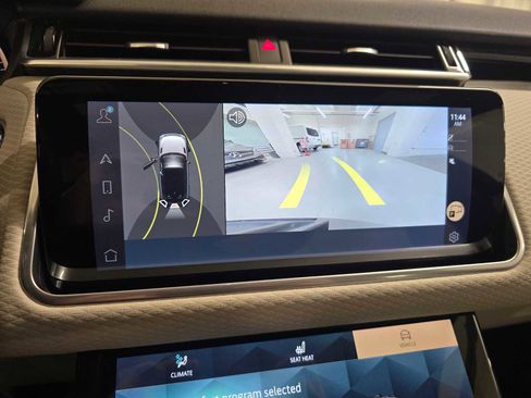 Certified 2023 Land Rover Range Rover Velar R-Dynamic S image 36