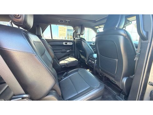 Used 2020 Ford Explorer Limited AWD/4WD image 9