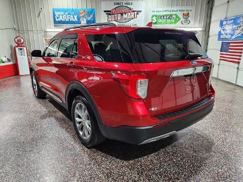 Used 2020 Ford Explorer XLT w/ Equipment Group 202A AWD/4WD image 5