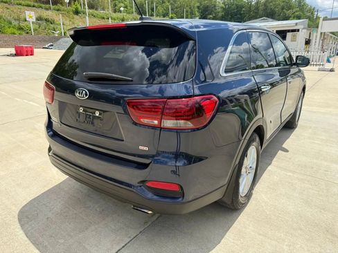 Used 2019 Kia Sorento LX image 8