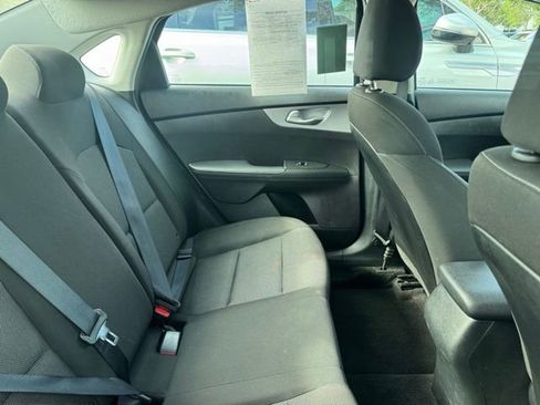 Certified 2024 Kia Forte LXS FWD image 6