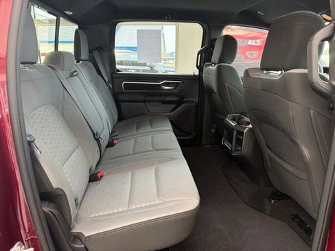 Used 2025 RAM 1500 Big Horn AWD/4WD image 8
