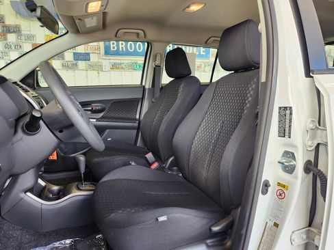 Used 2013 Scion xD image 4