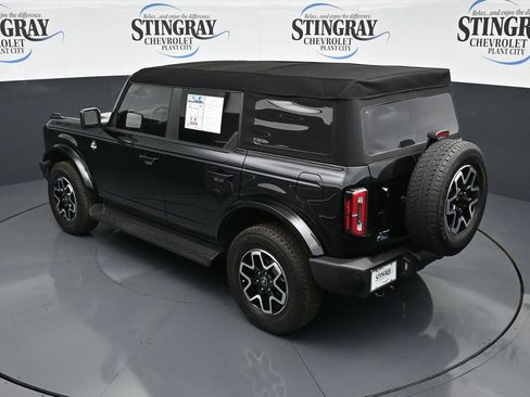 Used 2025 Ford Bronco Outer Banks image 13