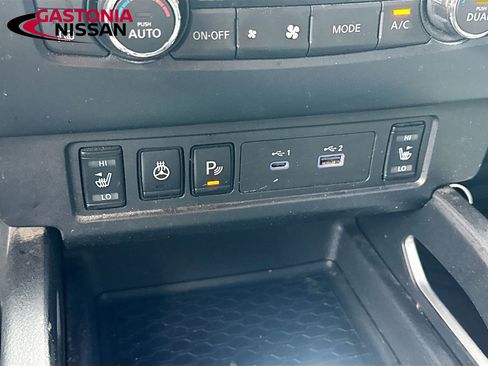 Used 2023 Nissan Frontier SV w/ SV Convenience Package AWD/4WD image 21