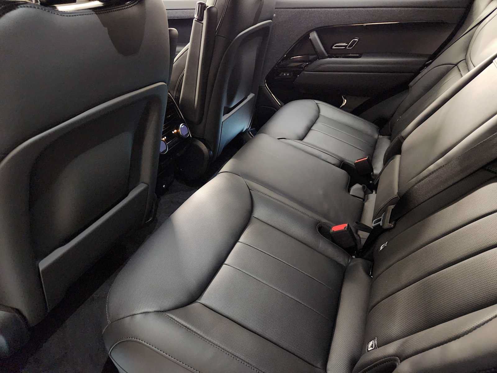 New 2027 Land Rover Range Rover Sport Dynamic SE AWD/4WD image 29