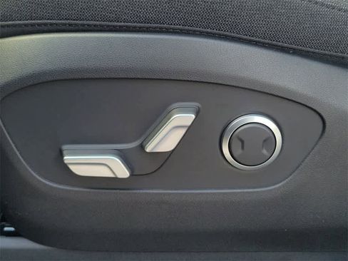 New 2026 Hyundai Ioniq 9 SE image 18