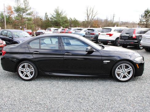 Used 2011 BMW 550i xDrive Sedan image 6