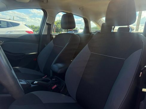 Used 2012 Ford Focus SE FWD image 9