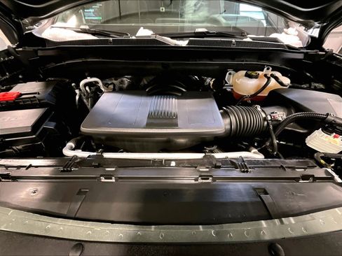 Used 2023 Chevrolet Tahoe Premier w/ Premium Package 2 image 31