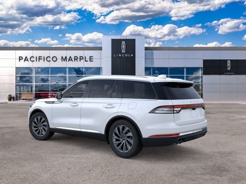 Used 2026 Lincoln Aviator AWD image 4
