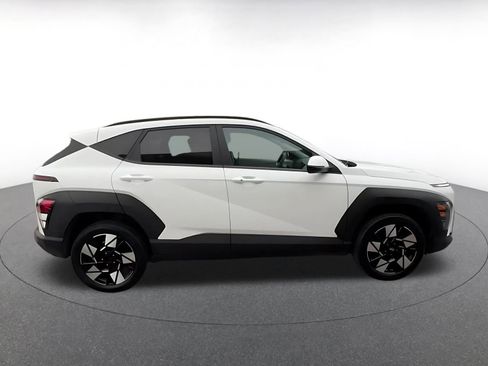 Used 2025 Hyundai Kona SEL image 16