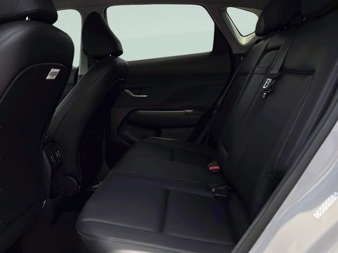 Certified 2024 Hyundai Kona Limited FWD image 10